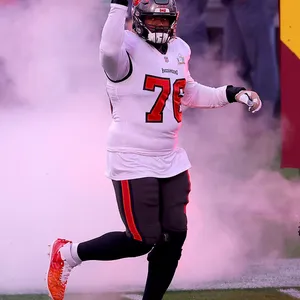 Donovan Smith Buccaneers Jersey Number 76 Wallpaper