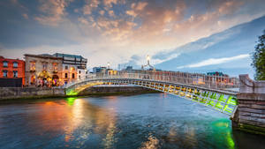 Dublin Hapenny Bridge Wallpaper