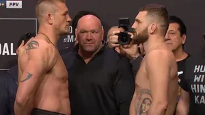 Dustin Jacoby Face-off With Michal Oleksiejczuk Wallpaper