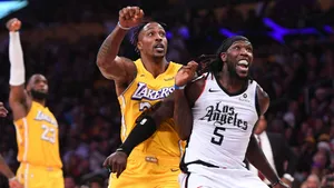 Dwight Howard Montrezl Harrell Lebron James Nba Basketball Wallpaper
