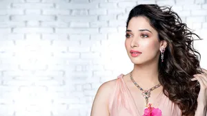 Elegance Personified - Tollywood Actress Tamannaah Bhatia Wallpaper