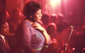 Ella Fitzgerald: A True Jazz Legend Wallpaper
