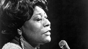 Ella Fitzgerald Enjoying Singing Wallpaper