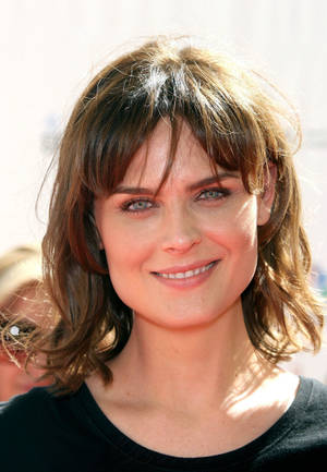 Emily Deschanel Celebrity Actress Wallpaper