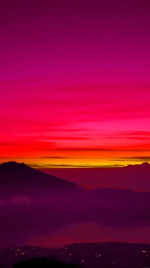 Enjoy The Stunning View Of A Stunning Cool Sunset Wallpaper