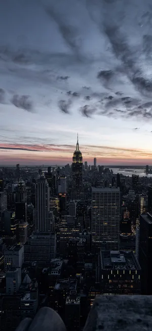 Enjoy The Stunning Views Of New York City With The Iphone X Wallpaper
