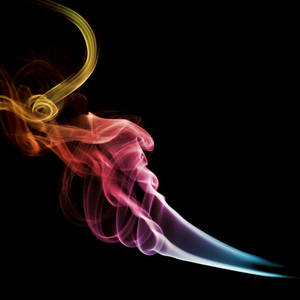 Enjoy The Vibrant Colors Of Smoky Beauty Wallpaper