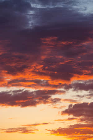 Enjoying The Ipad 2 At Home Wallpaper