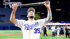 Eric Hosmer Both Hands Holding Bat Wallpaper