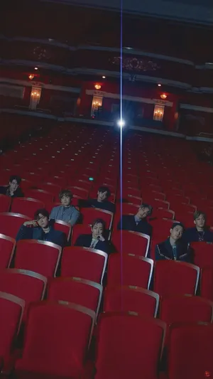 Exo In Broadway Theater Wallpaper