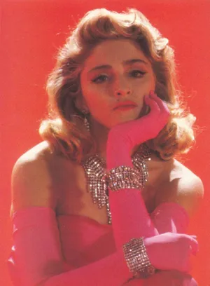 Experience Style And Aesthetic With Material Gworl Wallpaper