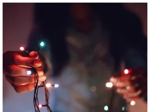 Experience The Enchantment Of Fairy Lights Aesthetic. Wallpaper