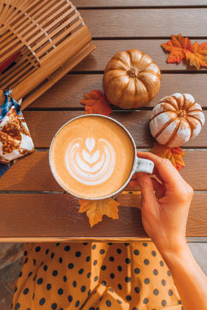 Fall Aesthetic Iphone Pumpkin Spice With Art Wallpaper