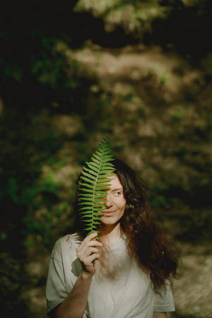 Fern Leaf Woman Plant Aesthetic Wallpaper