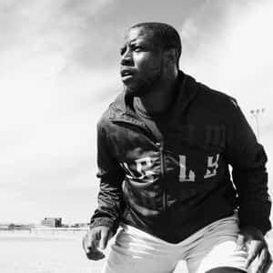 Focused Athlete Blackand White Wallpaper