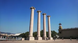 Four Pillars Wallpaper