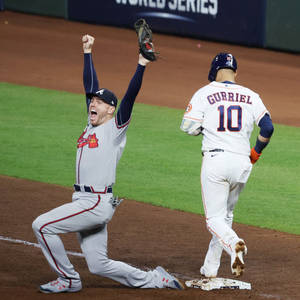 Freddie Freeman And Yuli Gurriel Wallpaper