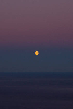 Full Hd Phone Moon Over Sea Wallpaper
