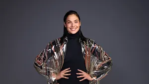 Gal Gadot For Glamour 2017 Wallpaper
