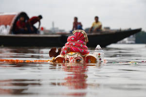 Ganesh Chaturthi Submerged Wallpaper