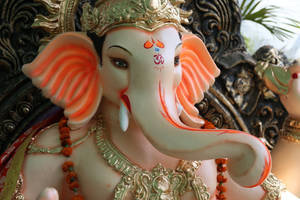 Ganesh Full Hd Statue Close Up Wallpaper