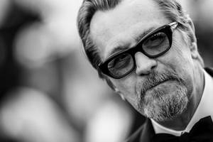 Gary Oldman Black And White Wallpaper