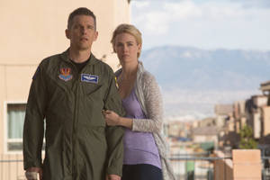 Good Kill Ethan Hawke And January Jones Wallpaper