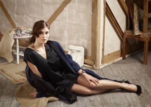Gorgeous Gemma Arterton In Black Dress Wallpaper