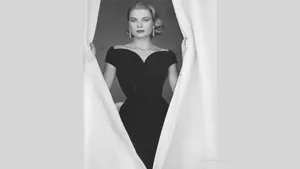 Grace Kelly Opening Curtains Wallpaper