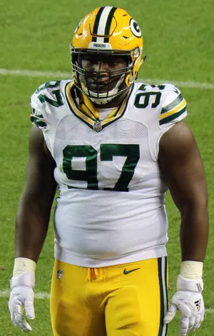 Green Bay Packers Kenny Clark Portrait Wallpaper
