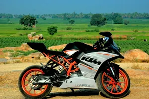 Green Field Ktm Bike Wallpaper