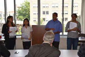 Group Presentation Session.jpg Wallpaper