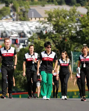 Guanyu Zhou In Green Pants Wallpaper