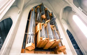 Hallgrimskirkja Pipe Organ Wallpaper