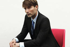 Handsome Mads Mikkelsen In Suit Wallpaper