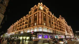 Harrods Night Lights Wallpaper
