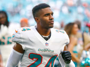 Heroic Byron Jones Wallpaper