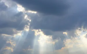 Hi Res Sky With Dark Grey Clouds Wallpaper