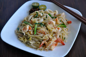 Hokkien Mee On White Square Plate Wallpaper