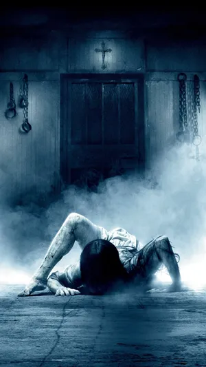 Horror Iphone Creepy Girl Crawling Wallpaper