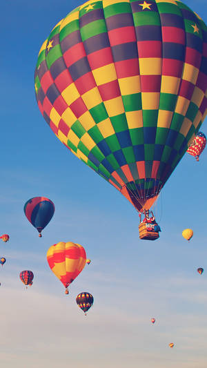 Hot Air Balloon With Vivid Hues Wallpaper