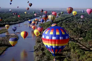 Hot Air Balloons Around Albuquerque Wallpaper