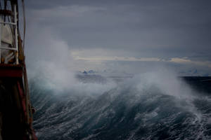 Huge Wave At Daytime Wallpaper