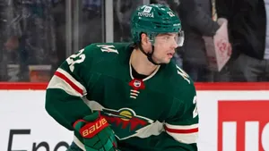 Ice Hockey Kevin Fiala Green Wallpaper