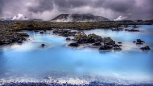 Iceland Frosted Lake Wallpaper