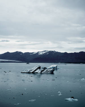 Iceland Frozen Sea Wallpaper