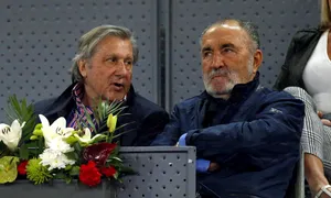 Ilie Năstase Sitting Beside Ion Țiriac Wallpaper