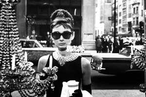 Image Audrey Hepburn In Breakfast At Tiffany's Wallpaper