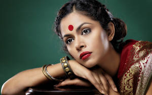 Indian Woman Bindi Wallpaper