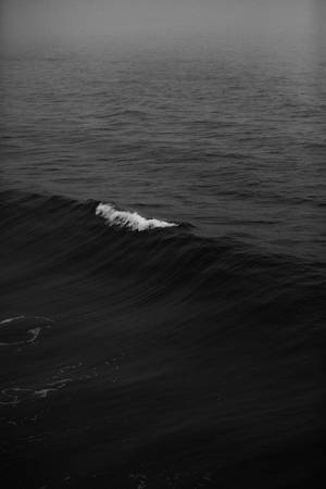 Iphone 11 Black And White Waves Wallpaper
